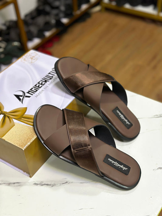 THE CHAIRMAN PAIR - BROWN