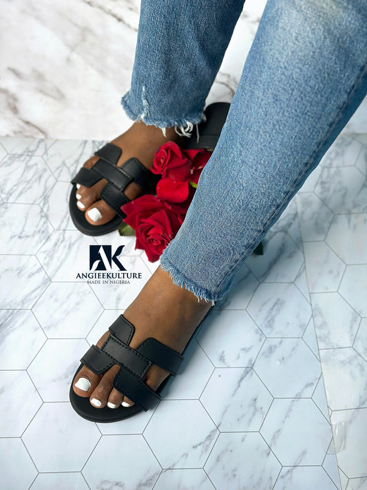 THE LALA PAIR - Black
