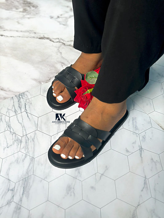 THE NAYA PAIR - Black