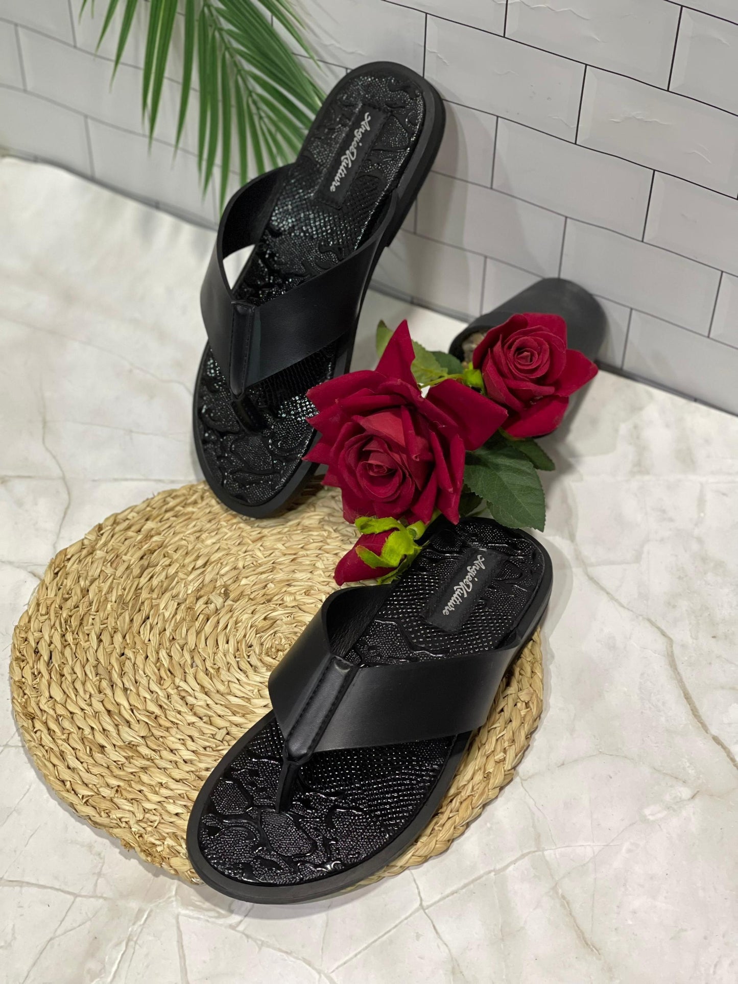 THE OGBUEFI PAIR - Black