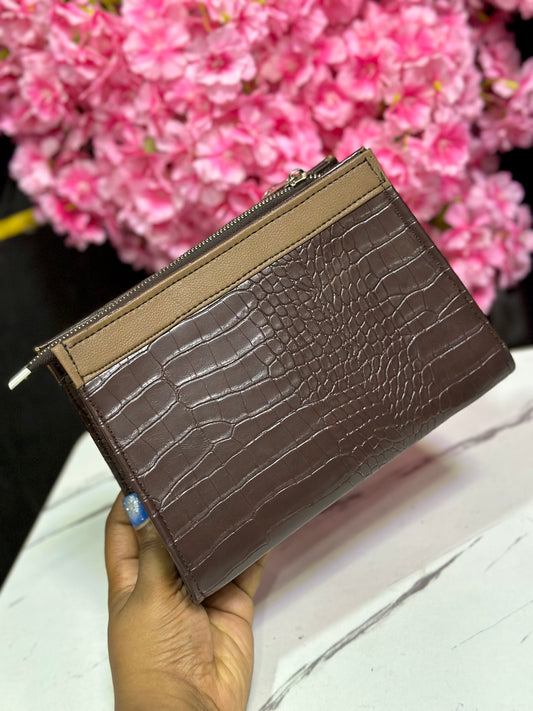 MEN’ S LEATHER PURSE- Coffee Brown