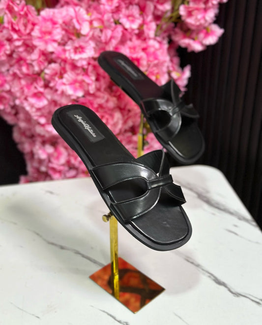THE SHEWABABY PAIR - Plain Black
