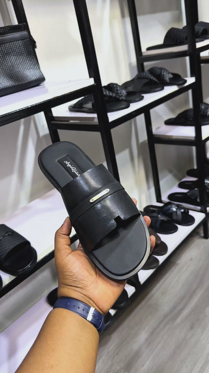 THE OBI PAIR (Black)