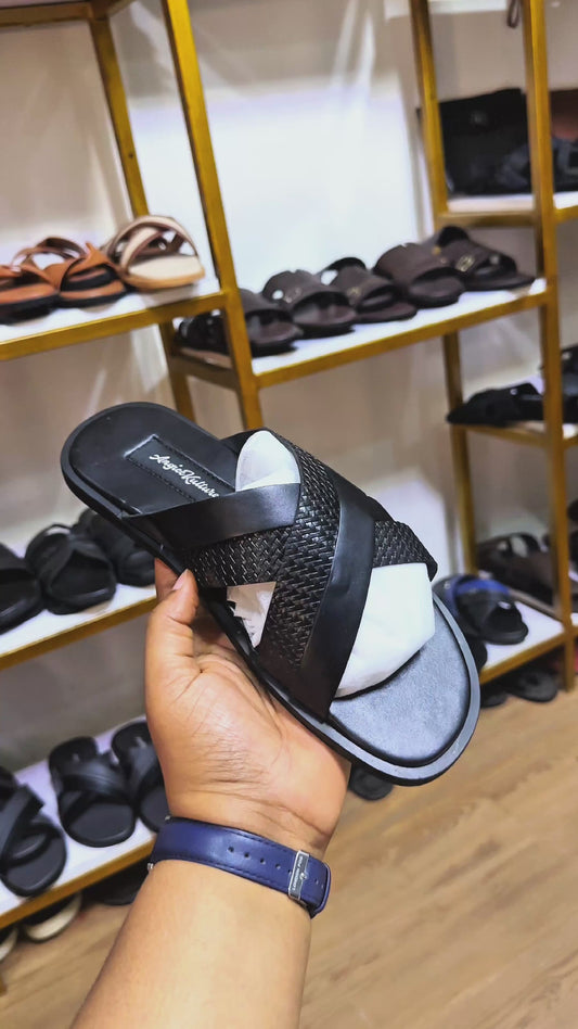 THE NNA NNA PAIR - Black