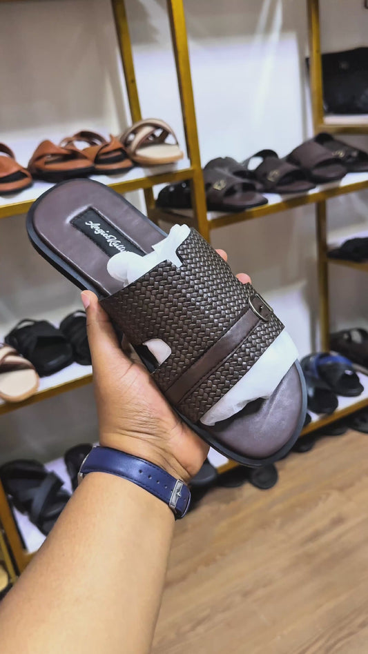 THE CUBANA PAIR - Brown